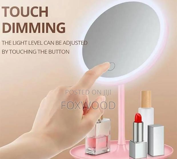 Led Makeup Mirror With a Storage Tray - thumbnail 5