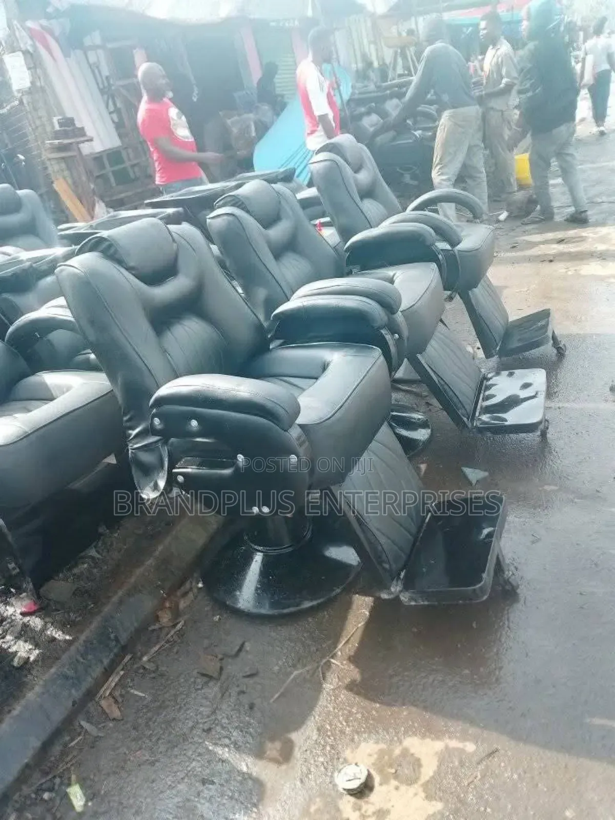 Barbershop Seat/Kinyozi
