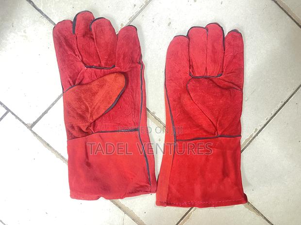 Leather Gloves - thumbnail 2