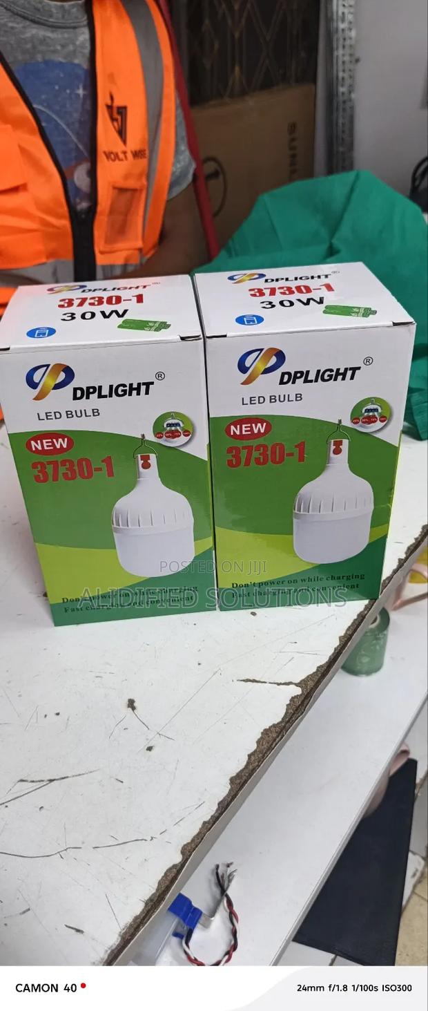 Rechargeable Light With Usb Cable - main view