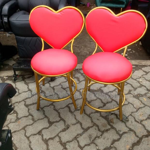 Styling/Manicure Seats - main view