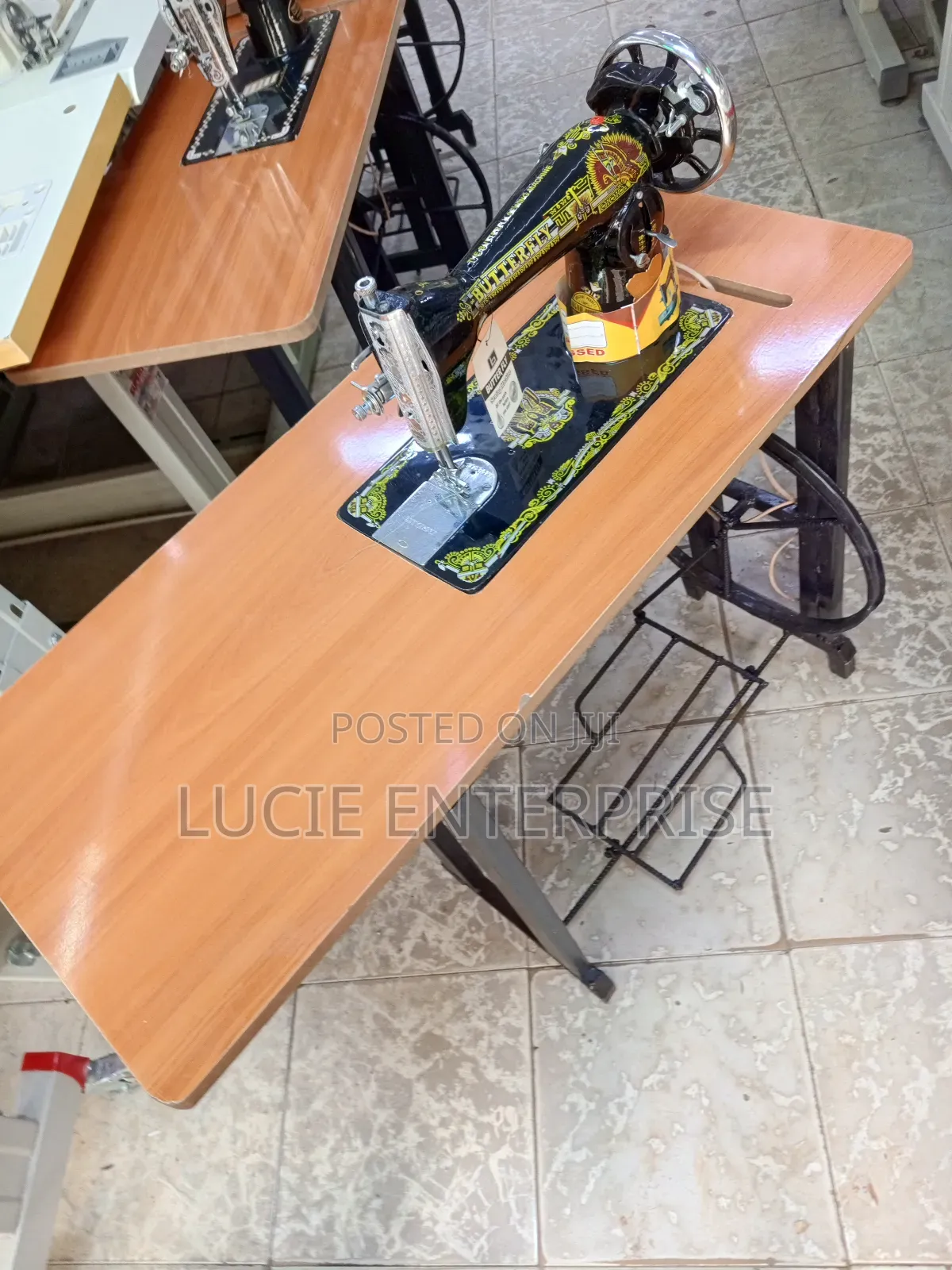 Butterfly Sewing Machine/ Complete Sewing Machine