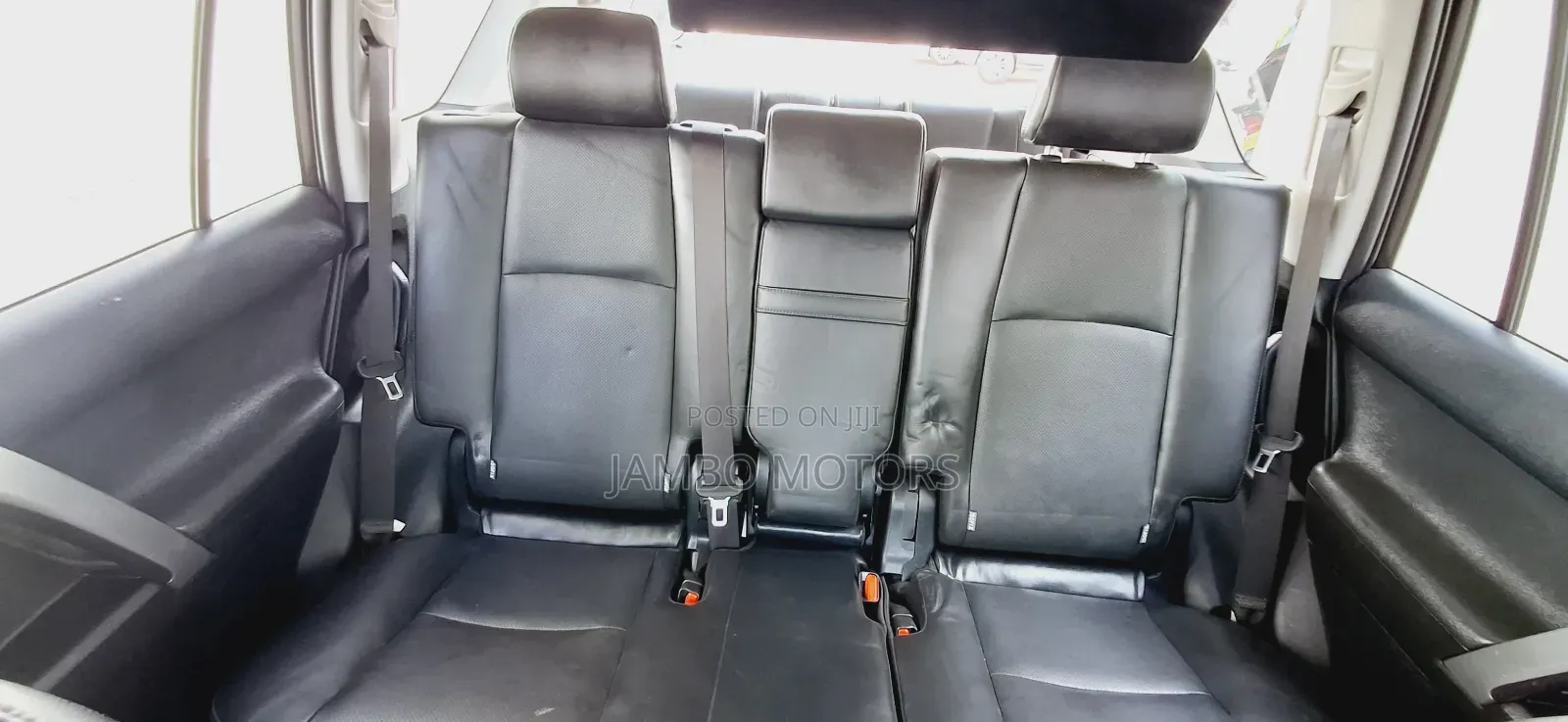 Toyota Land Cruiser Prado 2022 Silver