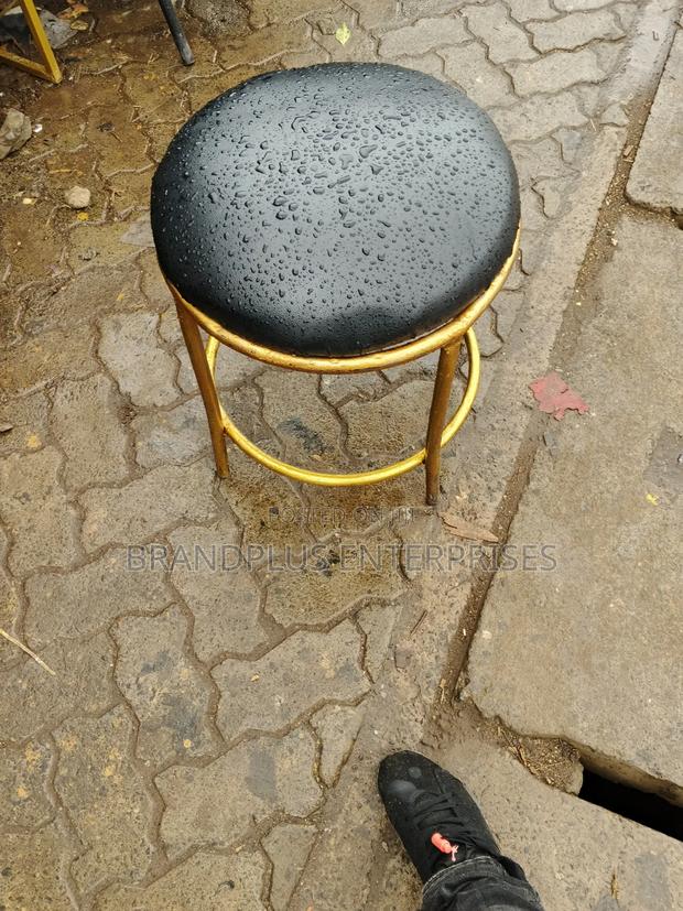 Pedicure Stool/Salon Stool - thumbnail 3