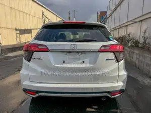 Honda Vezel 1.5 Hybrid 2WD 2018 White