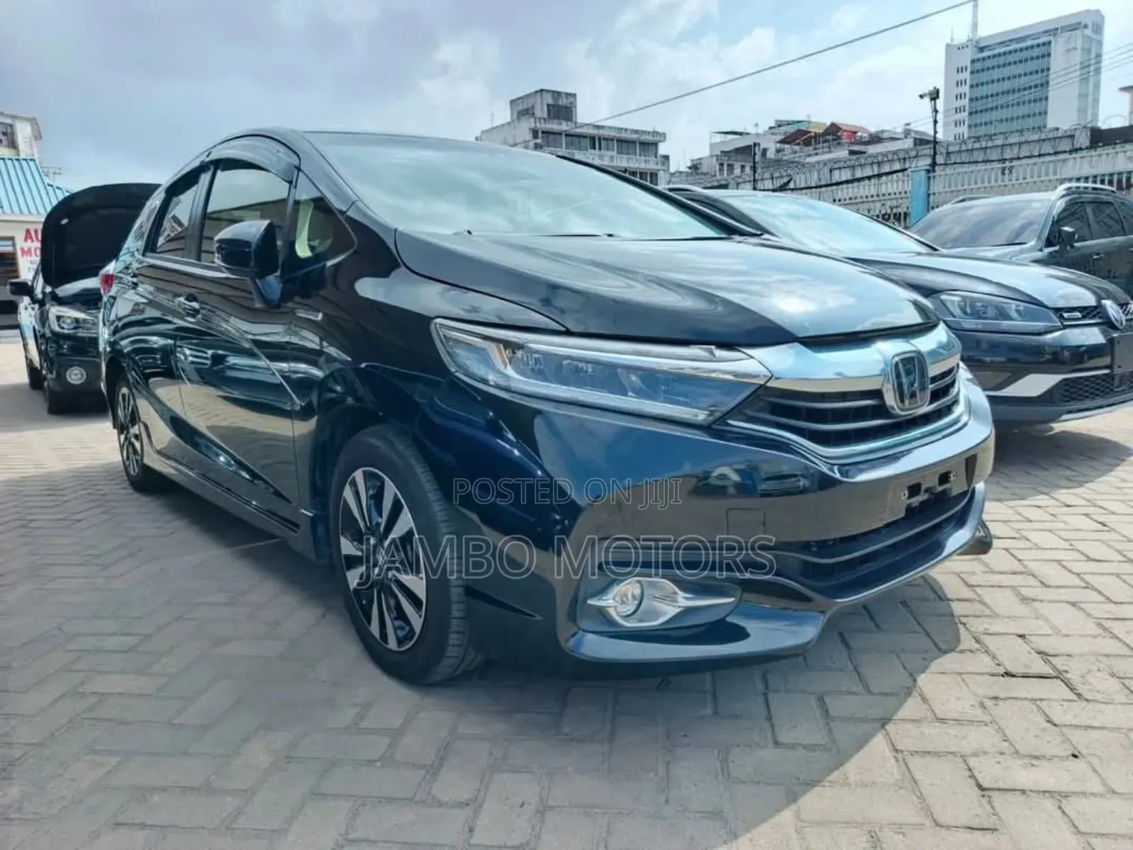 Honda Fit Shuttle 1.5 Hybrid 2WD 2018 Black