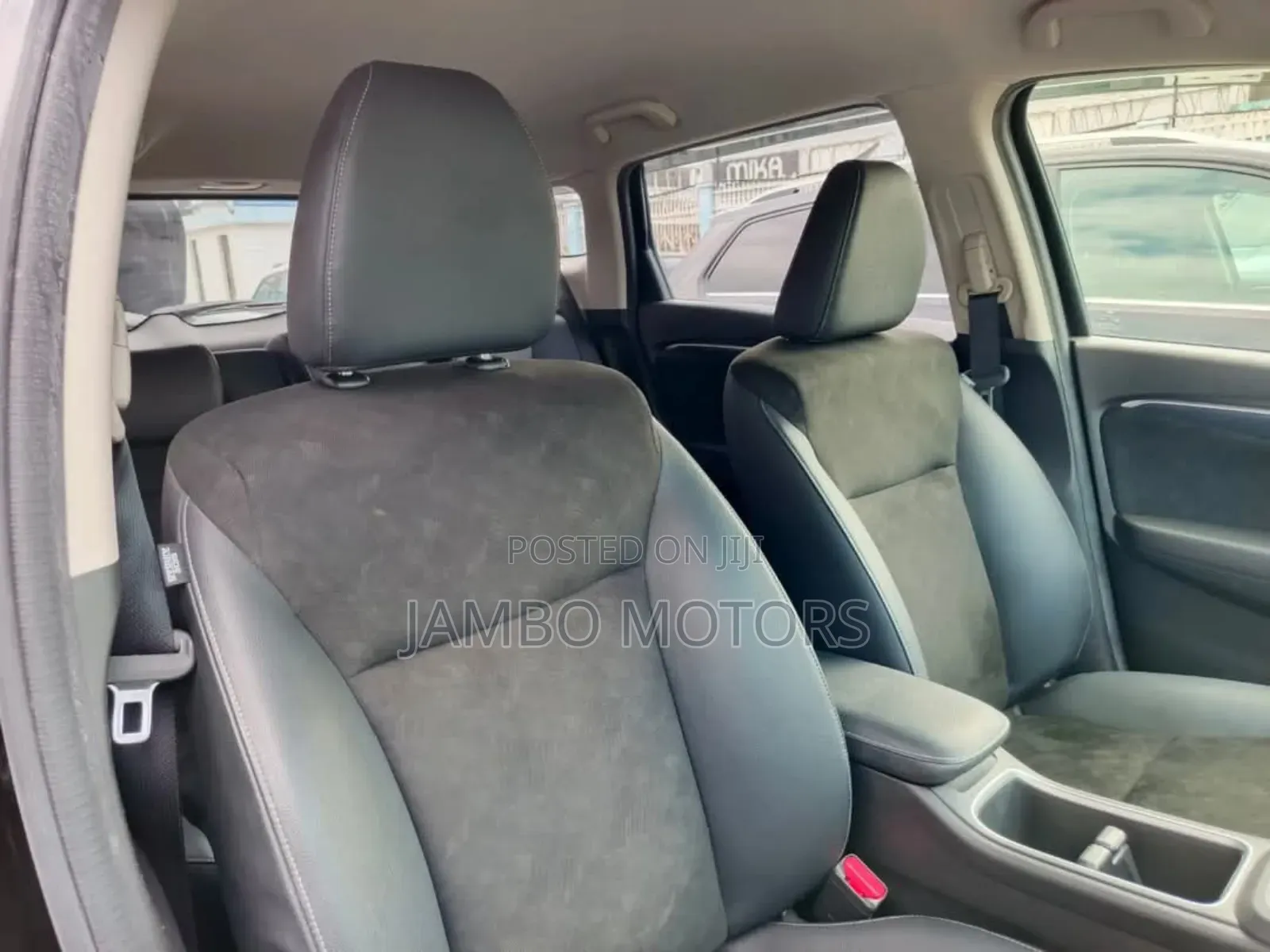 Honda Fit Shuttle 1.5 Hybrid 2WD 2018 Black