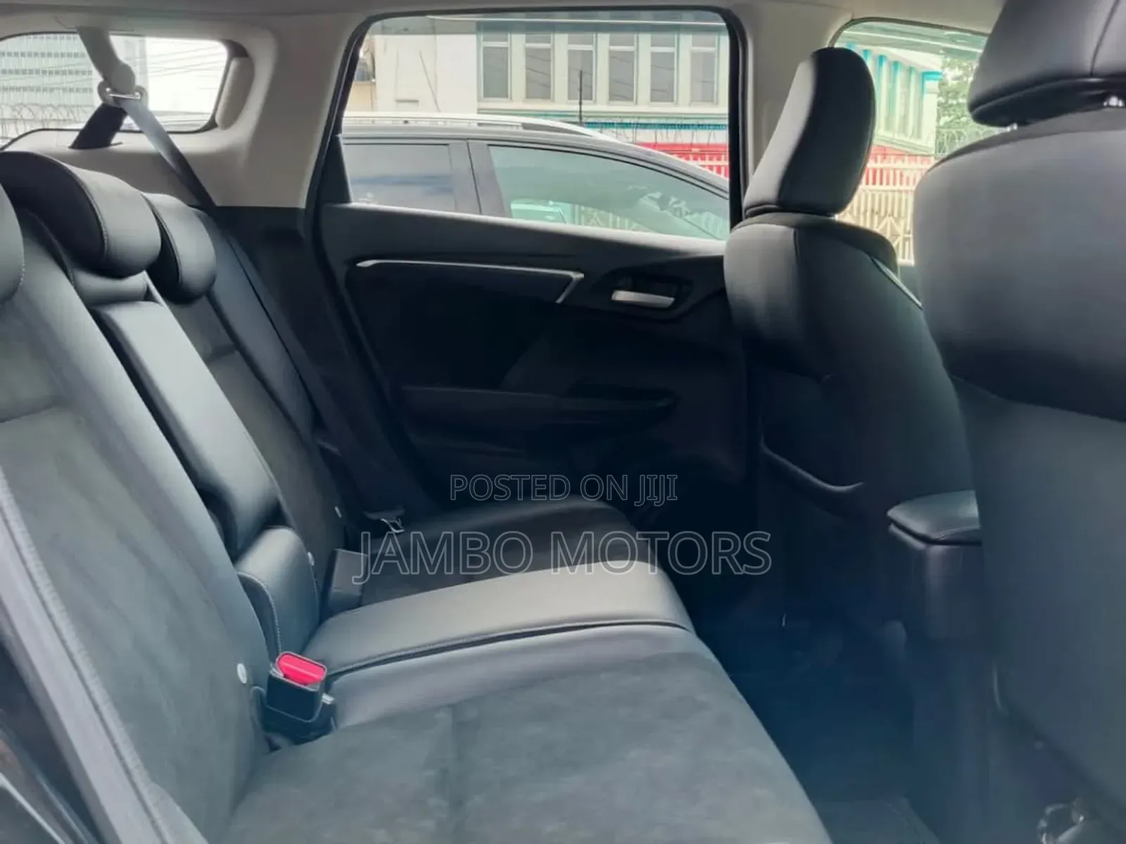 Honda Fit Shuttle 1.5 Hybrid 2WD 2018 Black