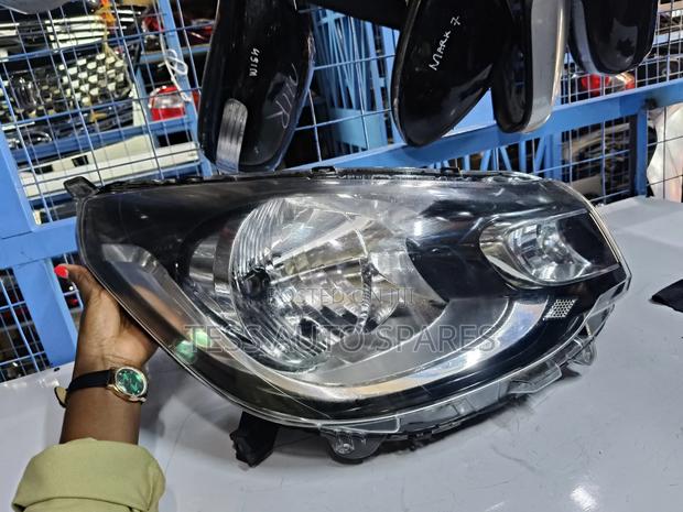 Mitsubishi Ek Wagon Headlight