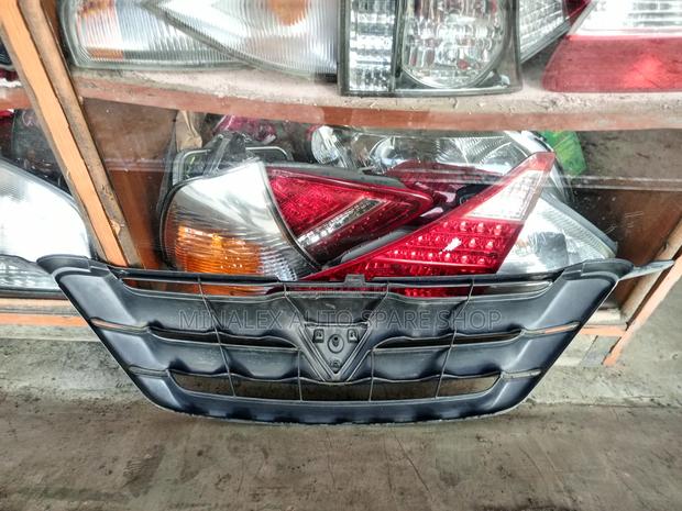 Caldina Chopper 2005/7 Front Grill - thumbnail 2