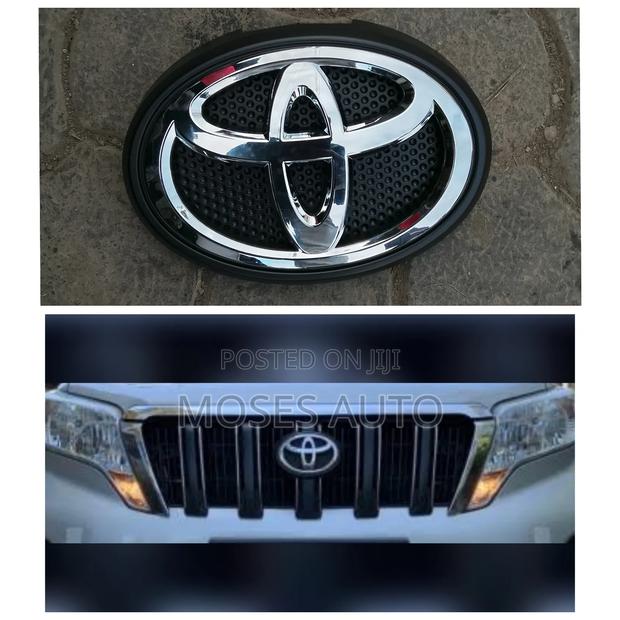 Prado 150 Grill Logo