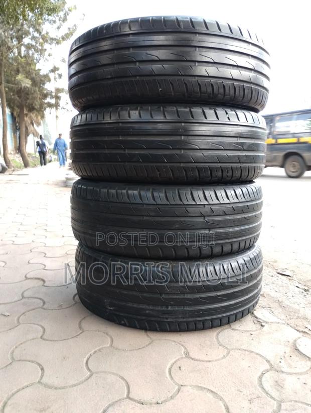 225/55r19 Toyo