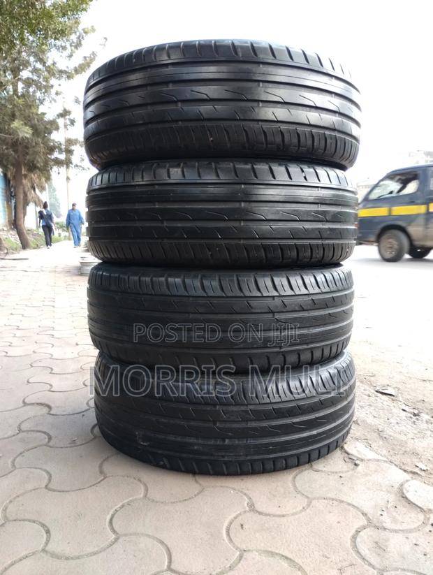 225/55r19 Toyo - thumbnail 2