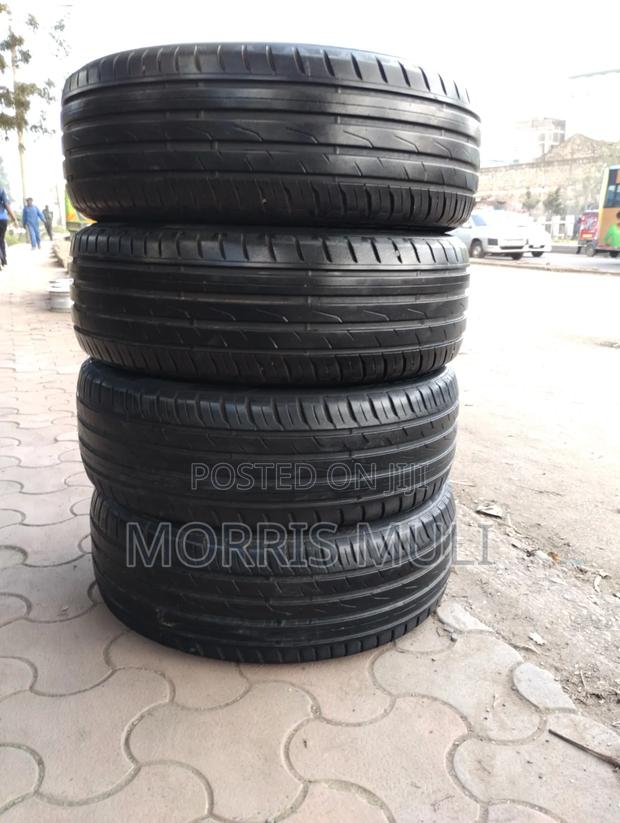 225/55r19 Toyo - thumbnail 4