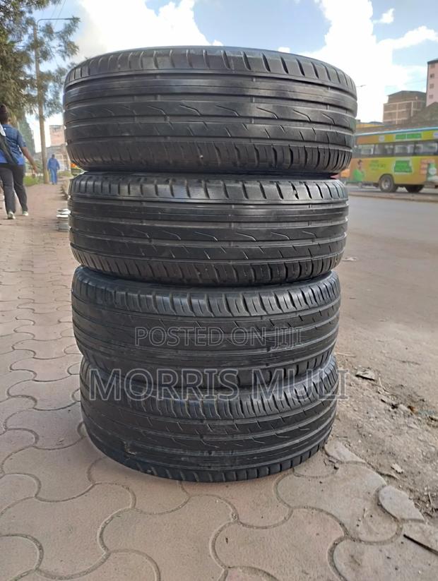 225/55r19 Toyo - thumbnail 5