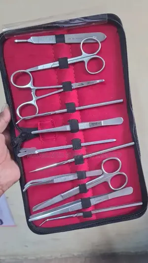 Student Dissecting Kit.