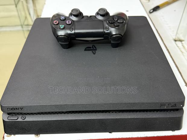 Very Clean Chipped Ps4 Slim - thumbnail 4