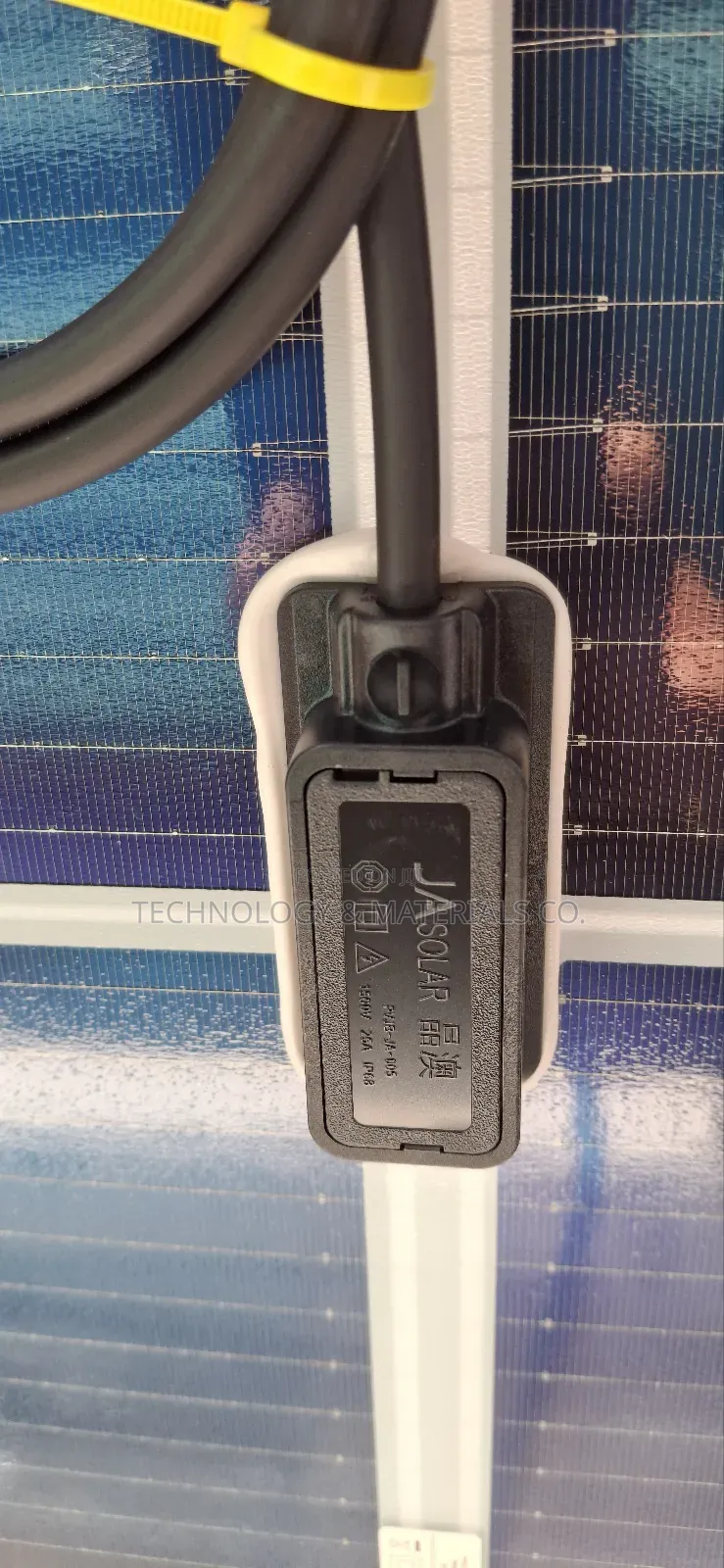 Solar Panels Ja585w