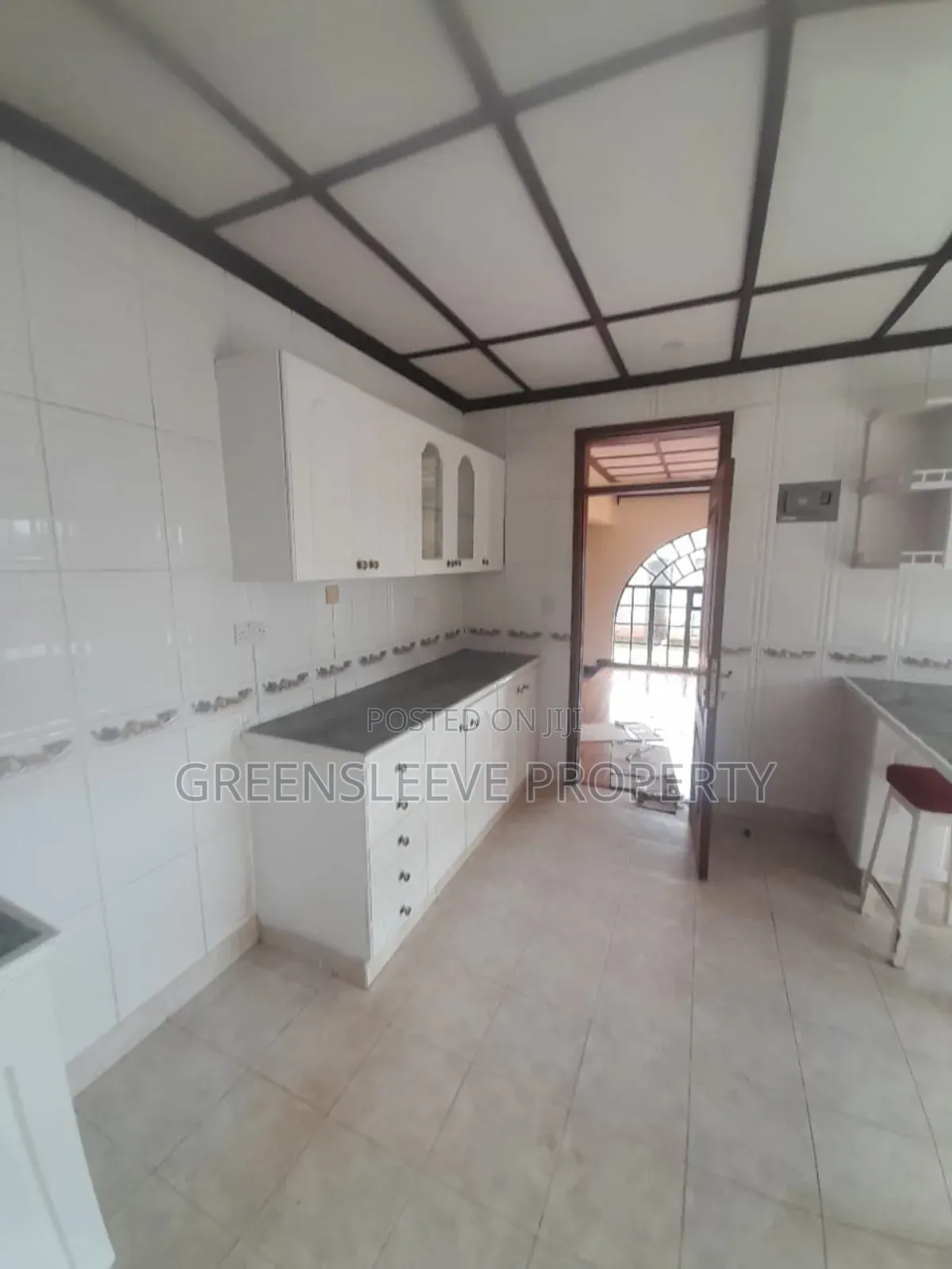 Commercial House