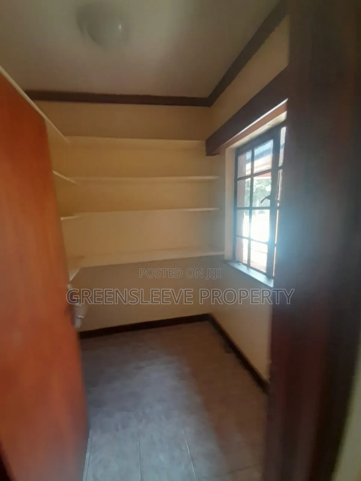 Commercial House