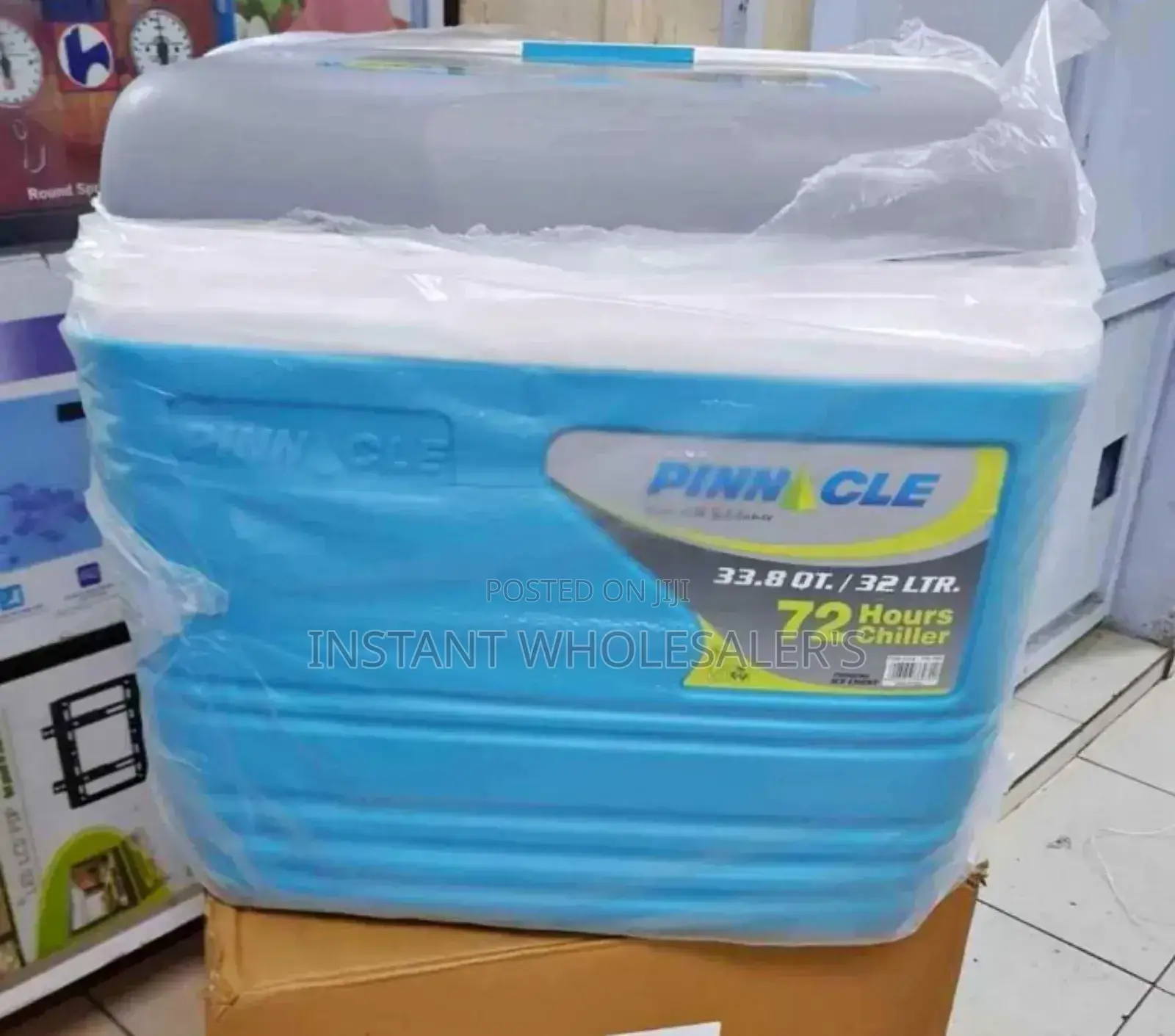 Cooler Boxes 32 Litres Capacity