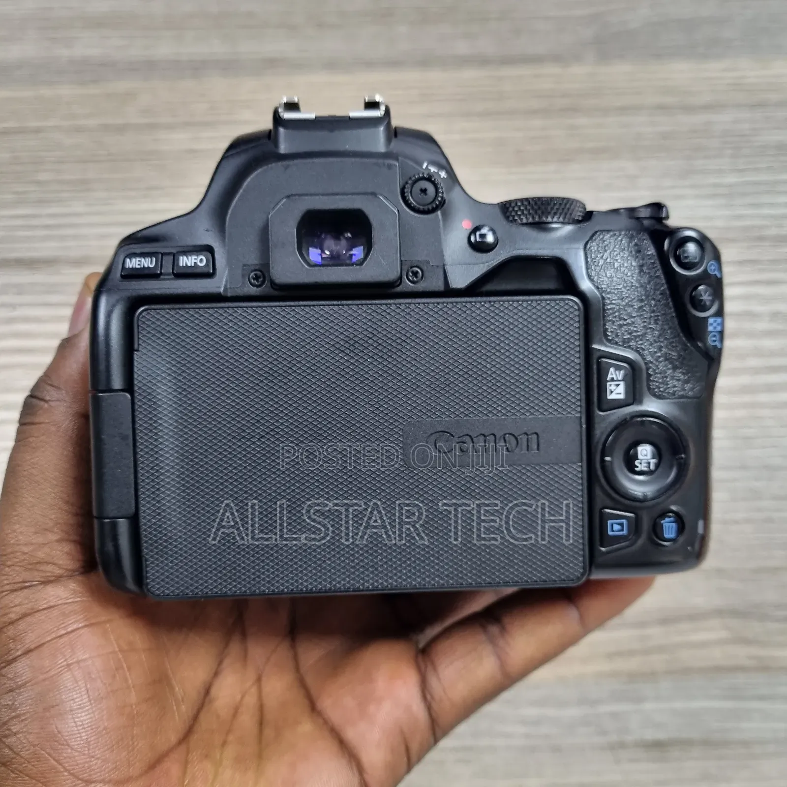 Canon 250d DSLR Camera With 18-55mm Lens (Black)