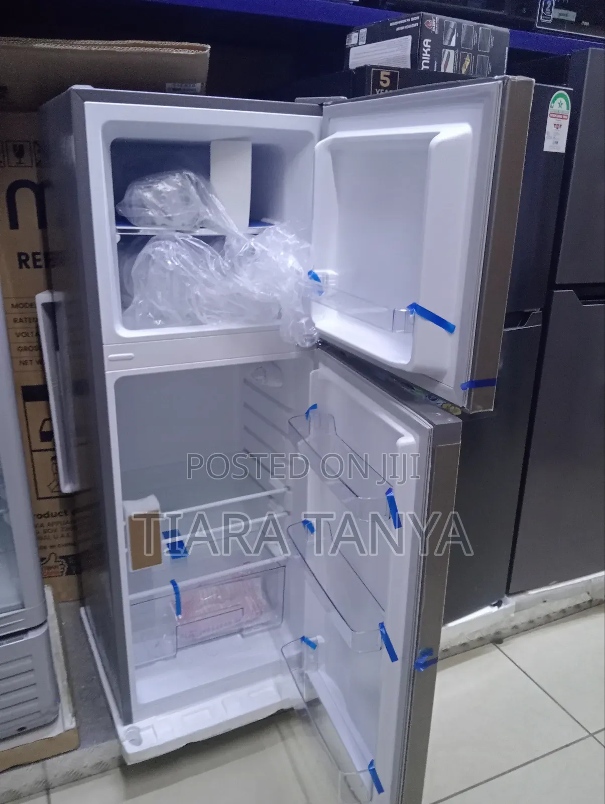 Mika 138l Double Door Fridge