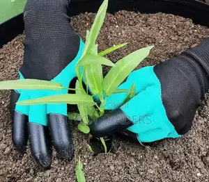 *Gardening Gloves With Claws