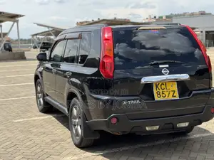 Nissan X-Trail 2010 Black