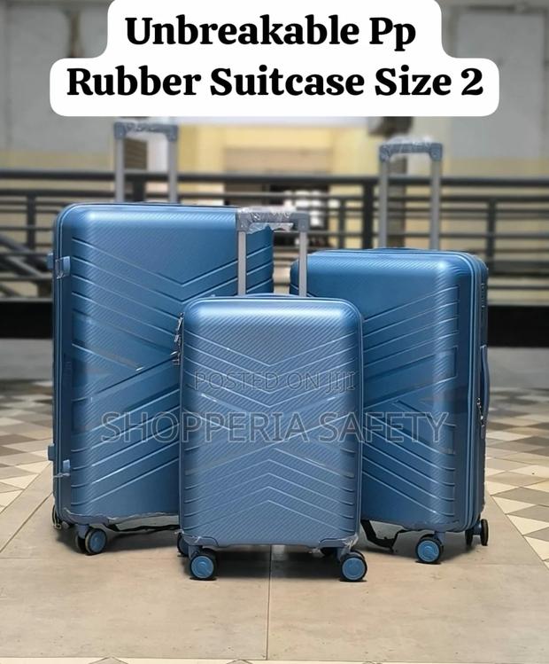 3in1 Luxurious Suitcase Size 2 - main view