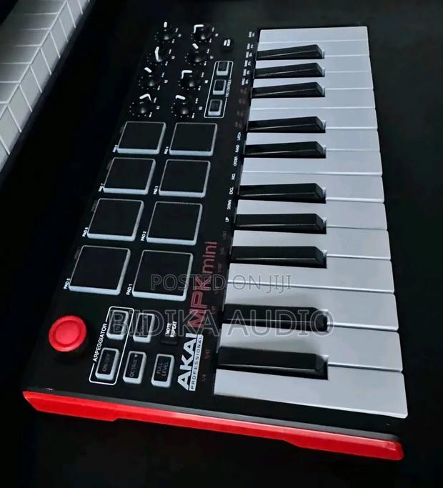 Akai MPK Mini Studio Midi Keyboard - main view