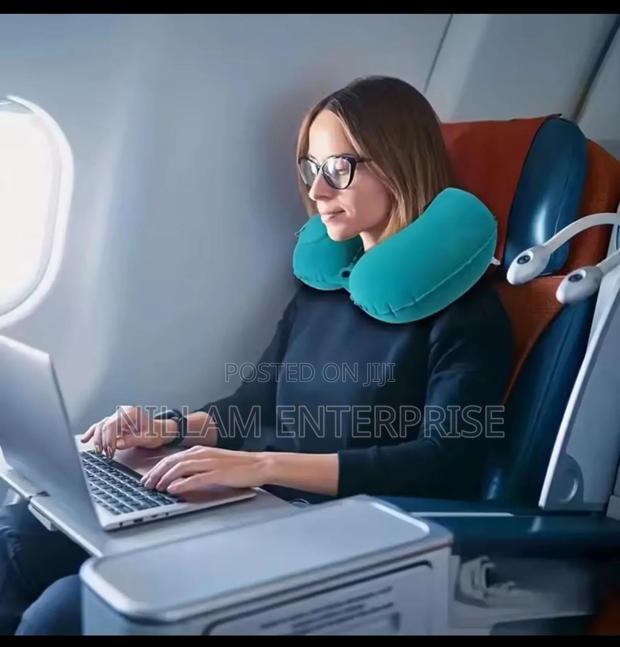 Inflatable Travel Neck Pillow - thumbnail 4