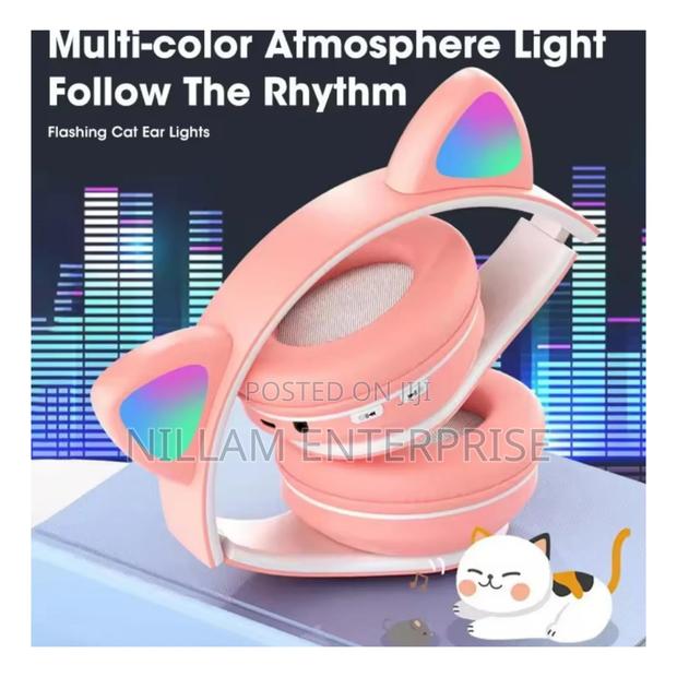Wireless Bluetooth Headphones - thumbnail 2