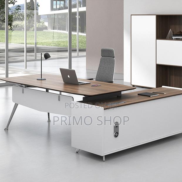 Office Desk; Modern Classy Executive Desk(1.8 Metres)