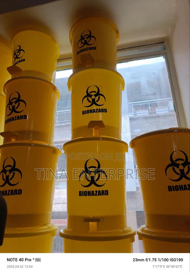 Pedal Bins 10 Litres - thumbnail 2