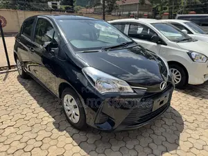 Toyota Vitz 1.0 FWD 5dr 2018 Black