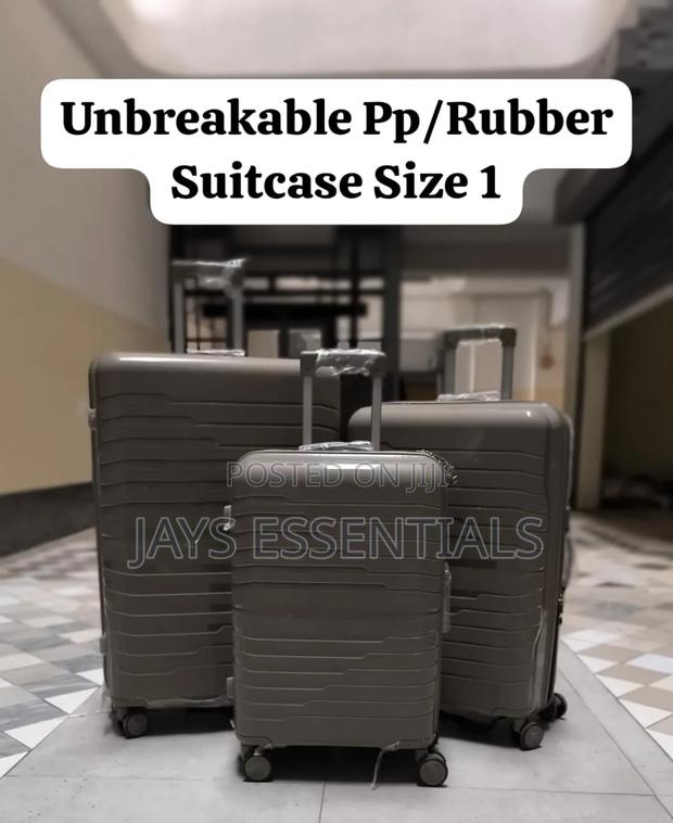 3pc Rubber Unbreakable Suitcase Set : Size 1 - thumbnail 4