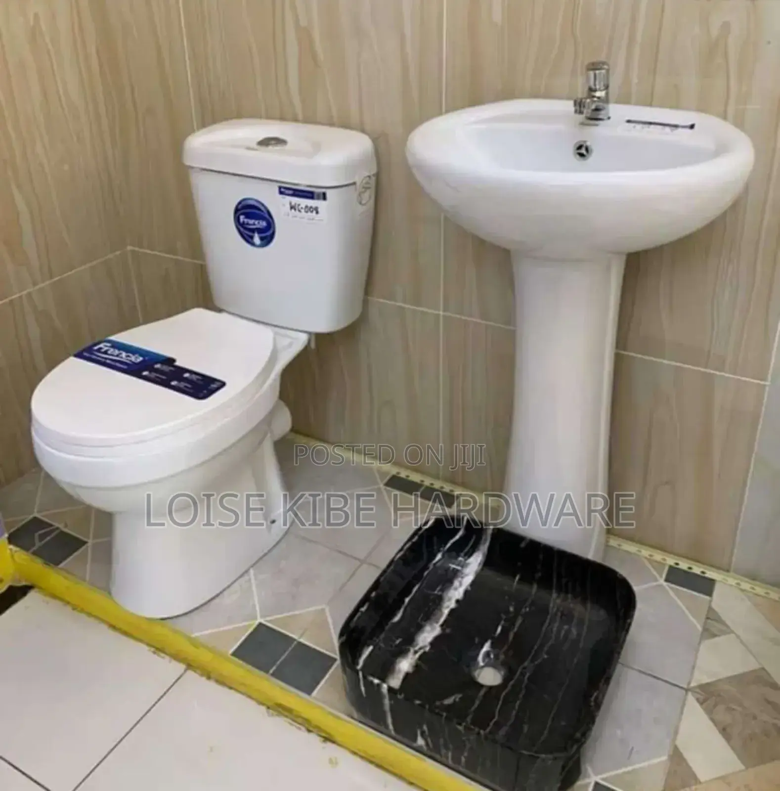 New Model Francia Toilet Full Seat Available