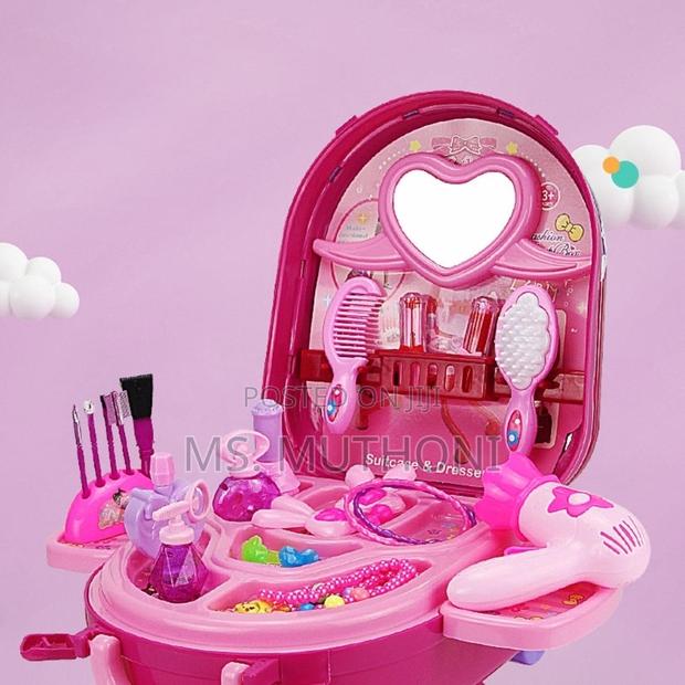 3 in 1 Children Makeup Suitcase Set Playset* - thumbnail 4