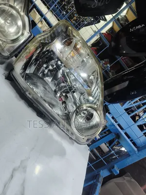 Nissan X-Trail Nt 31 Non Xenon Headlight