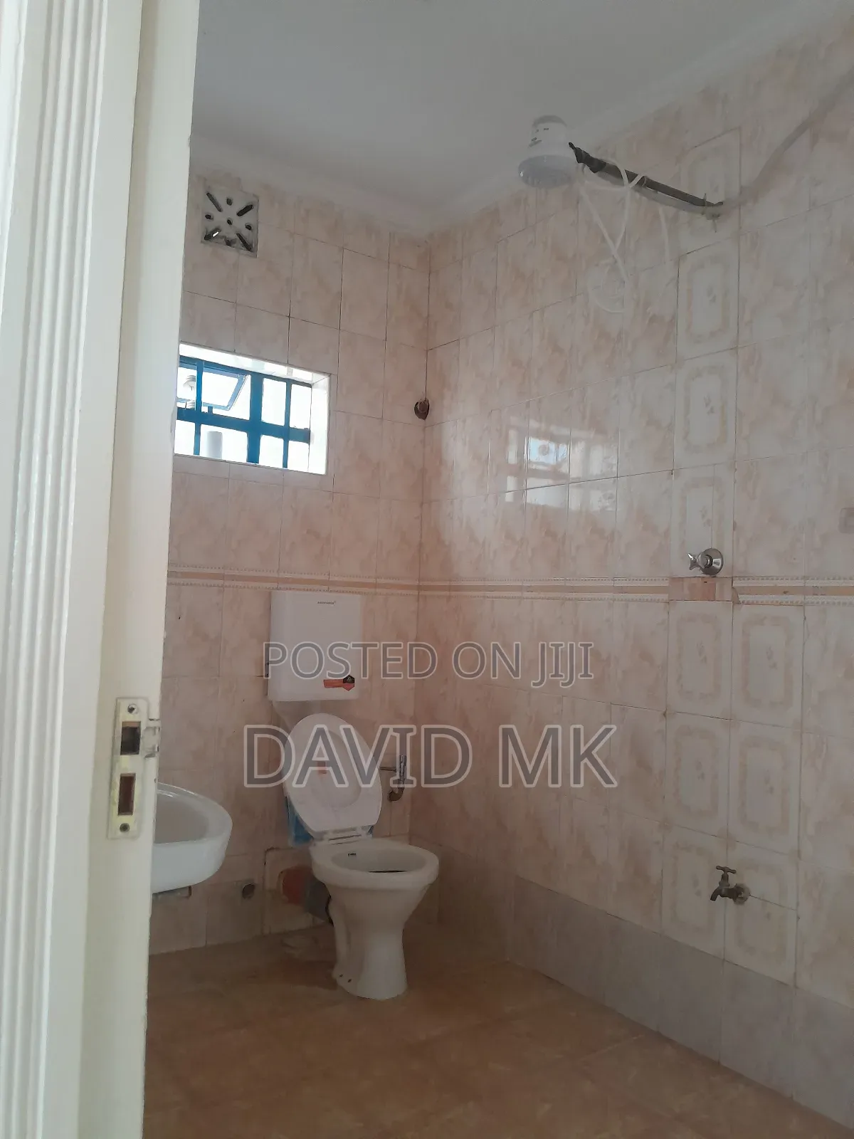 4bdrm Maisonette in Membley for rent