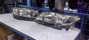 Toyota Vanguard Headlights Available