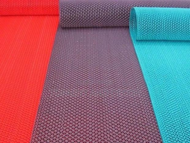 Water Resistant Anti Slips in Slippery Areas