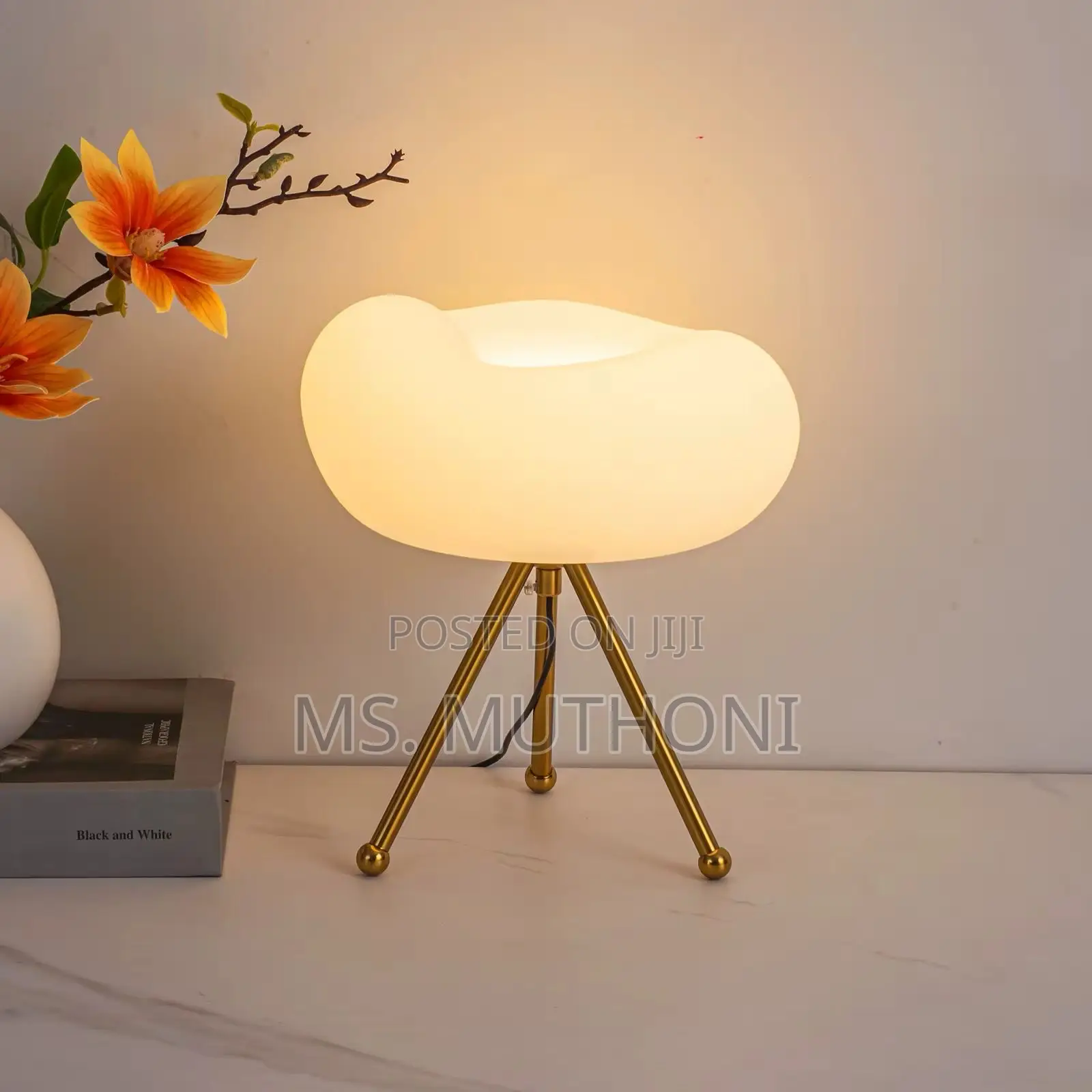 Creative Luxury Tripod Cloud Lamp —