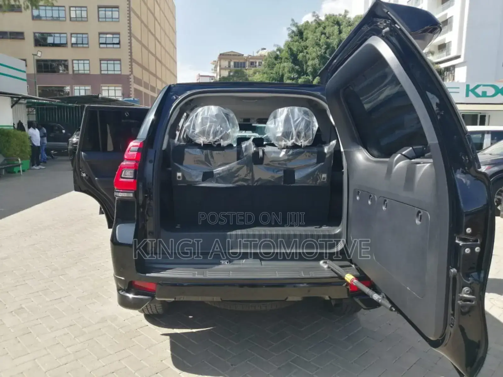 Toyota Land Cruiser Prado 2018 Black