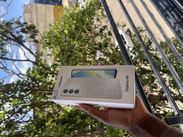 New Samsung Galaxy A16 256 GB Gray - thumbnail 3