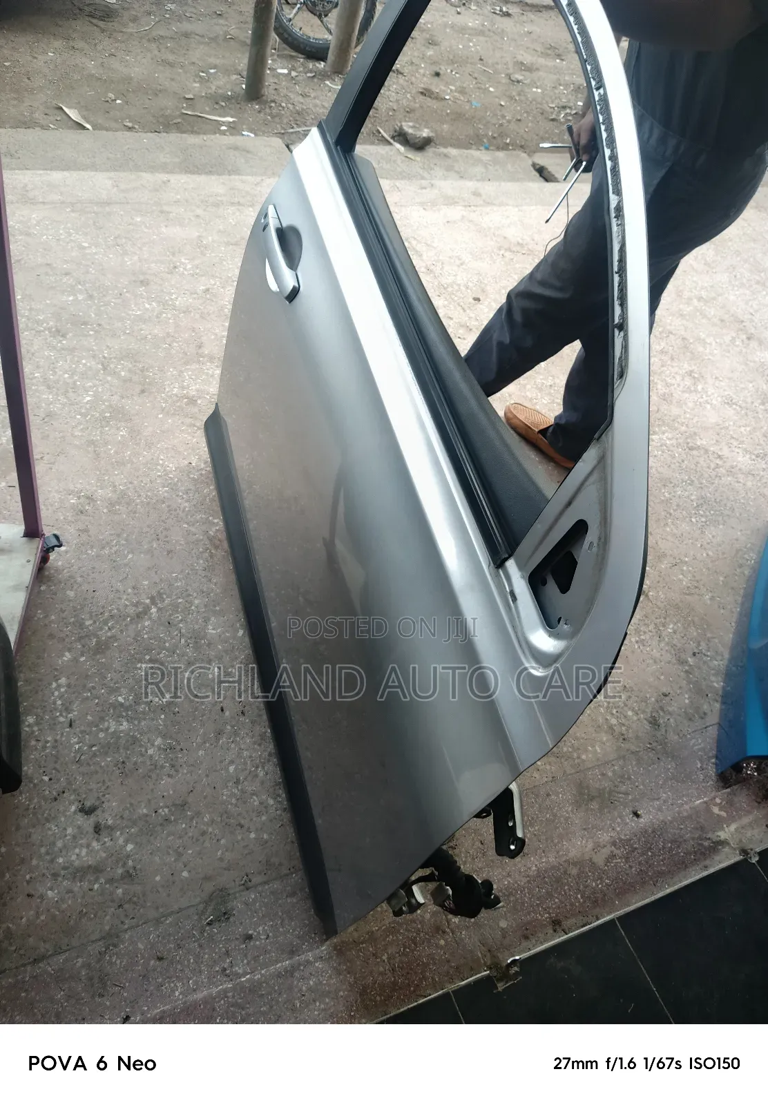 Nissan Dualis Front Door
