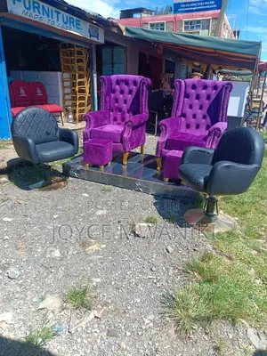 2 Pedicure Seats, 2 Poufs, Podium, 2 Salon Hydraulic Seats
