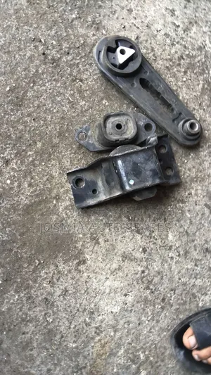Nissan Tiida, Note, Ad Engine Mount