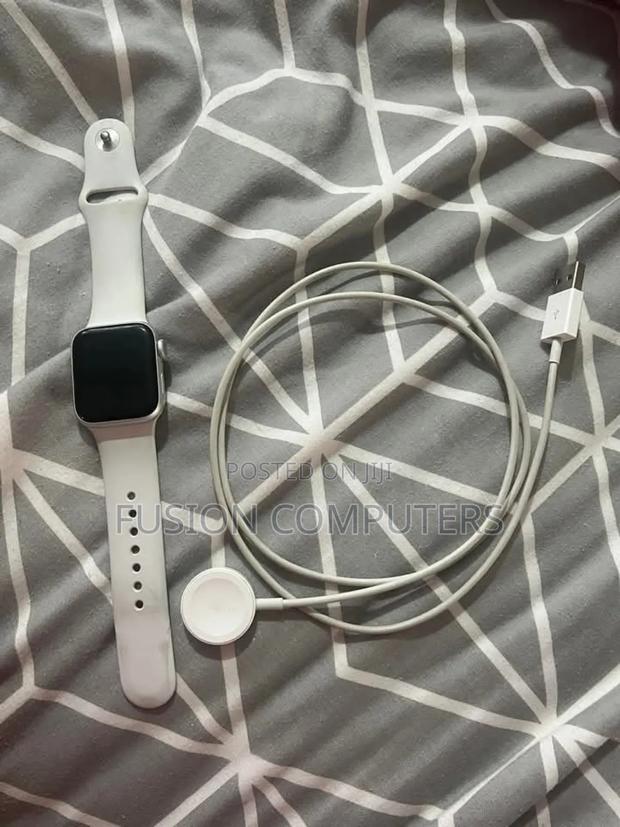 Apple Watch Se 2nd Gen - thumbnail 4